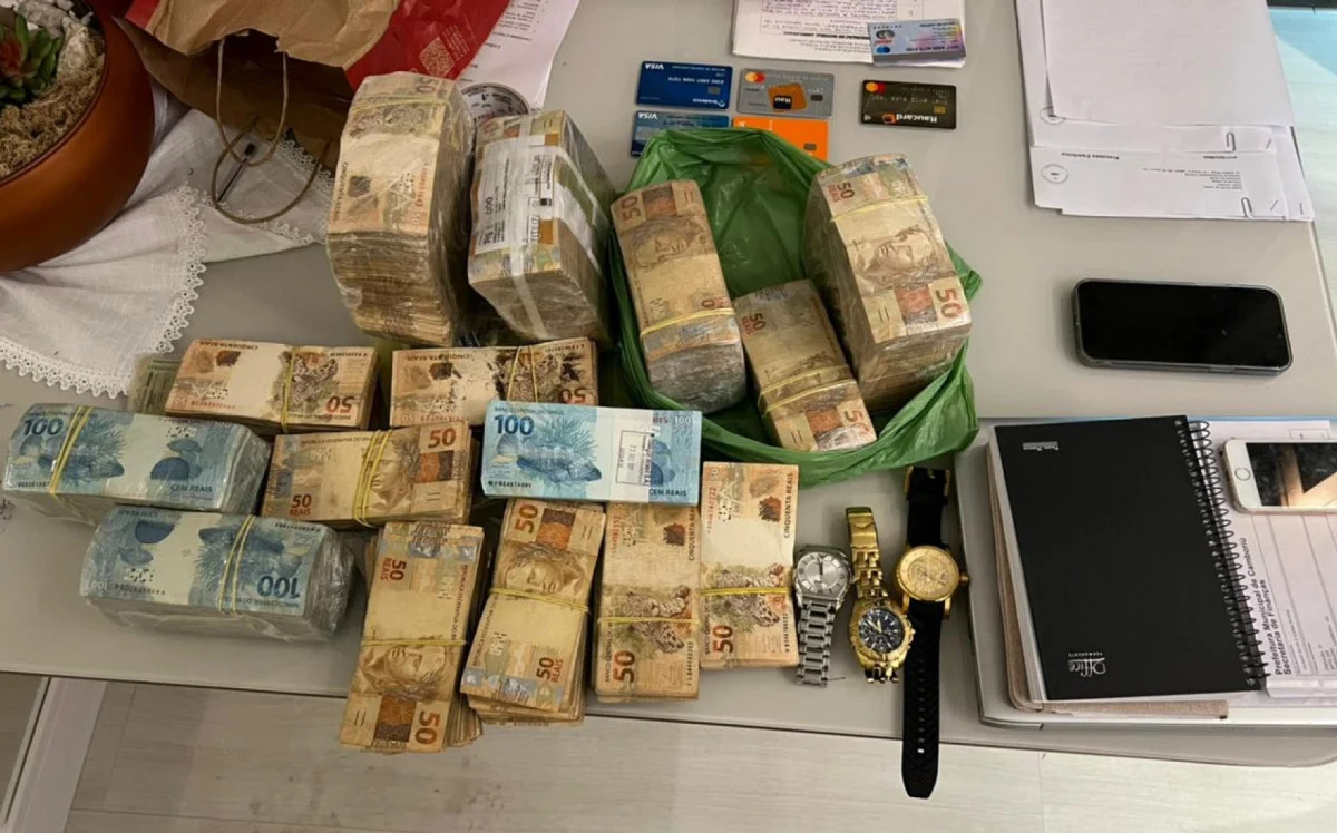 Dez pessoas são presas em operação contra lavagem de dinheiro do tráfico de drogas e armas