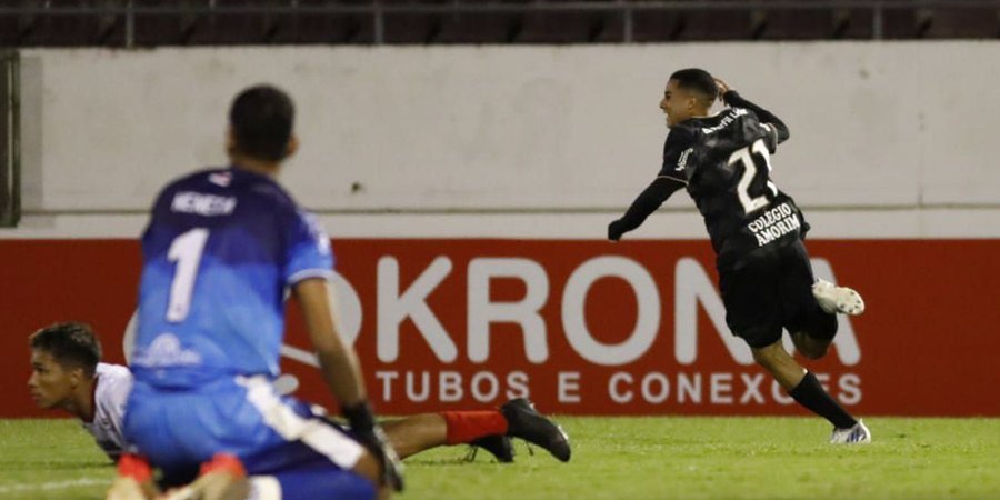 Copinha: Corinthians arranca vitória para permanecer 100%