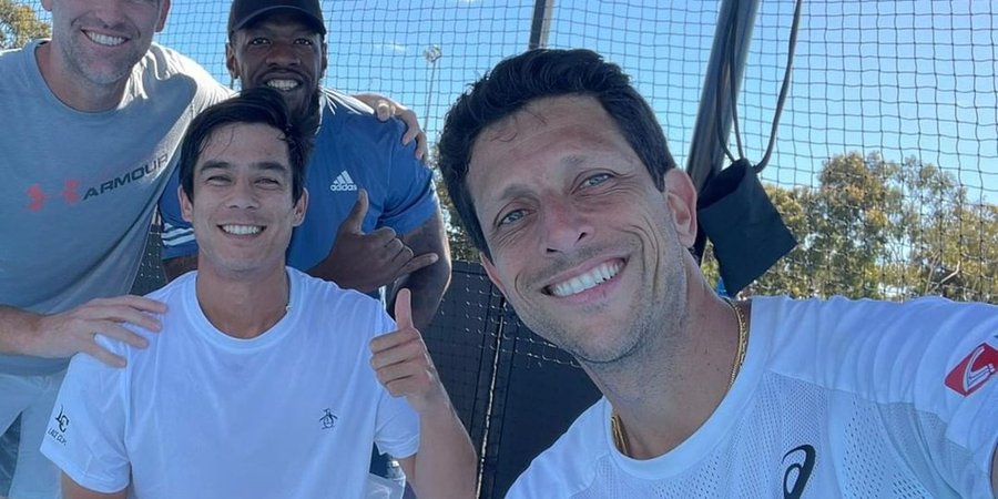 Dupla de Marcelo Melo vence 3º jogo seguido e vai à semi de Adelaide