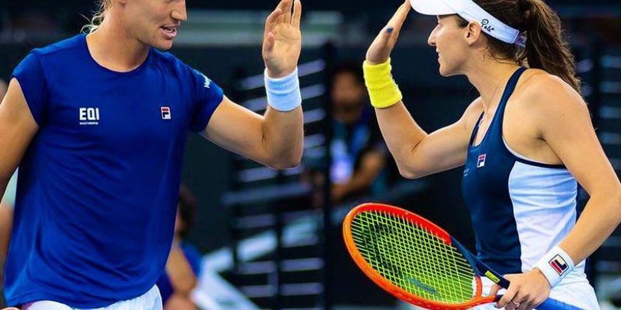 Stefani e Matos ganham de virada e vão à final do Aberto da Austrália