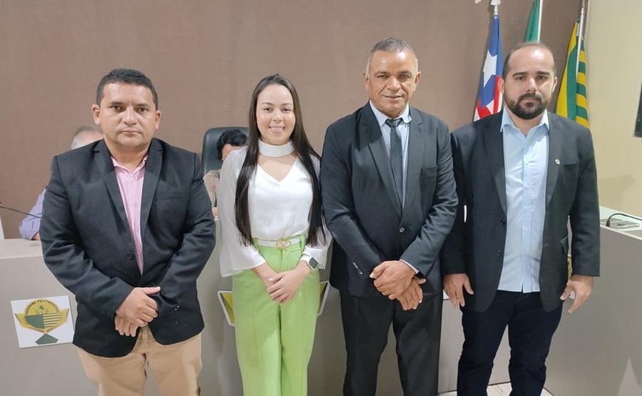 Nova mesa diretora toma posse na Câmara de Vereadores de Parnarama