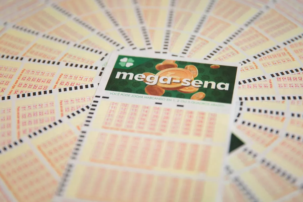 Ninguém acerta a Mega-Sena, e prêmio vai a R$ 63 milhões; confira