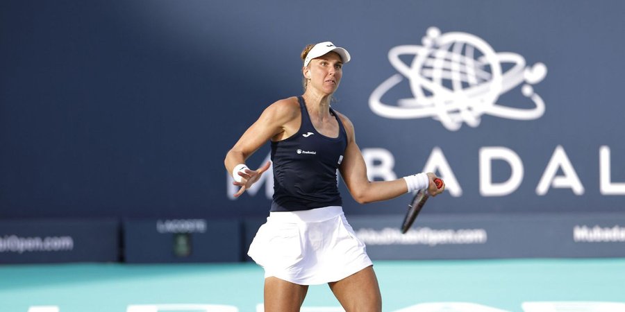 Bia Haddad sai atrás, mas vira em estreia no WTA 500 de Abu Dhabi