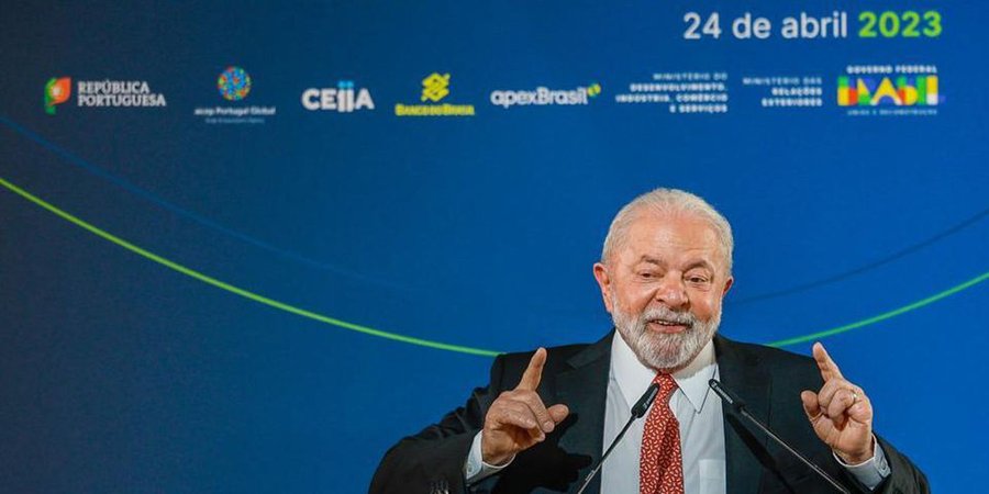 Lula é recebido na Assembleia da República e encerra visita a Portugal
