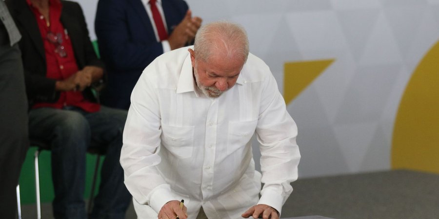 Governo concede reajuste de 9% a servidores do Executivo