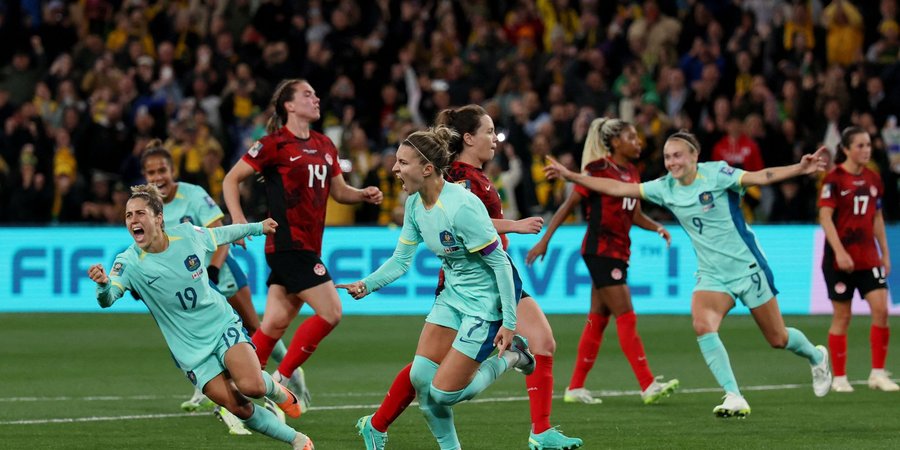 Austrália atropela, elimina Canadá e passa em 1º no grupo B da Copa