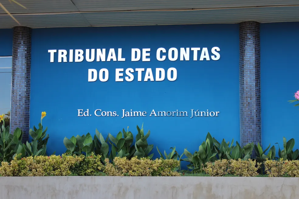 TCE-PI determina bloqueio de contas de prefeituras por ausência de prestações de contas