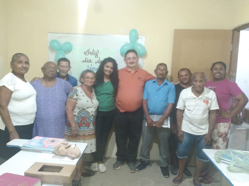 J.J Pereira faz palestra em escola comunitária para Idosos em Parnarama