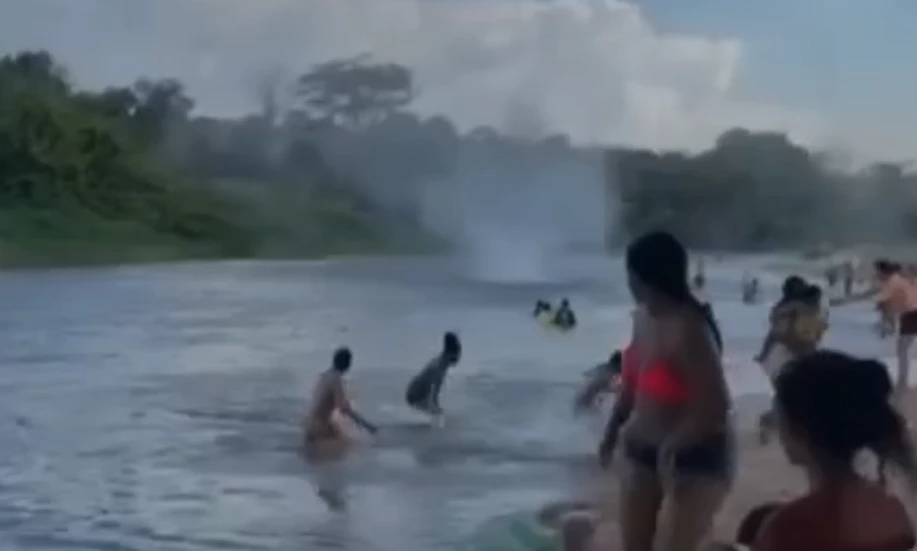 Redemoinho de vento assusta banhistas em balneário de Colinas