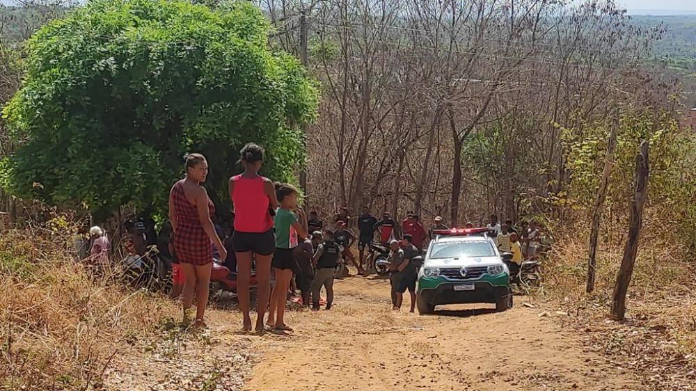 Homem tem a cabeça decepada com um facão após briga com vizinho no interior do Piauí