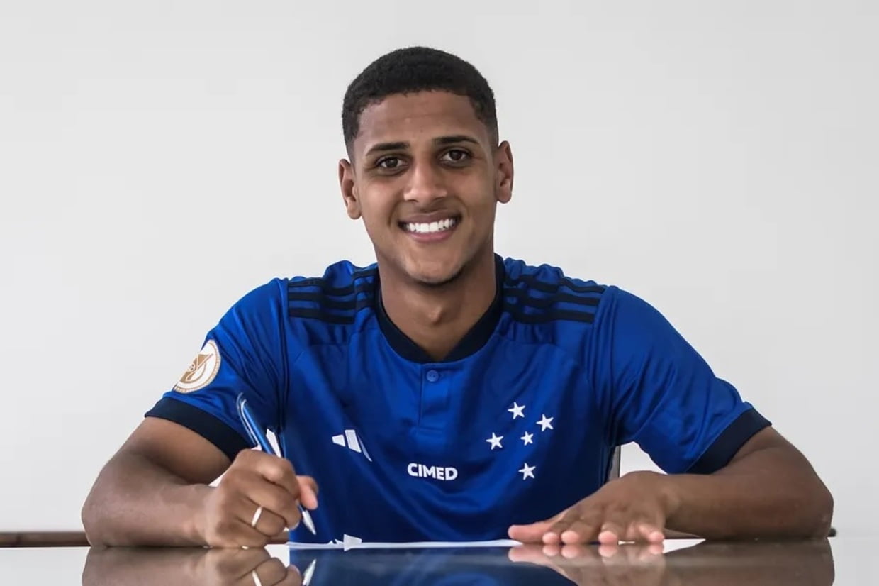 Cruzeiro anuncia aquisio em definitivo de joia da base :: ogol.com.br