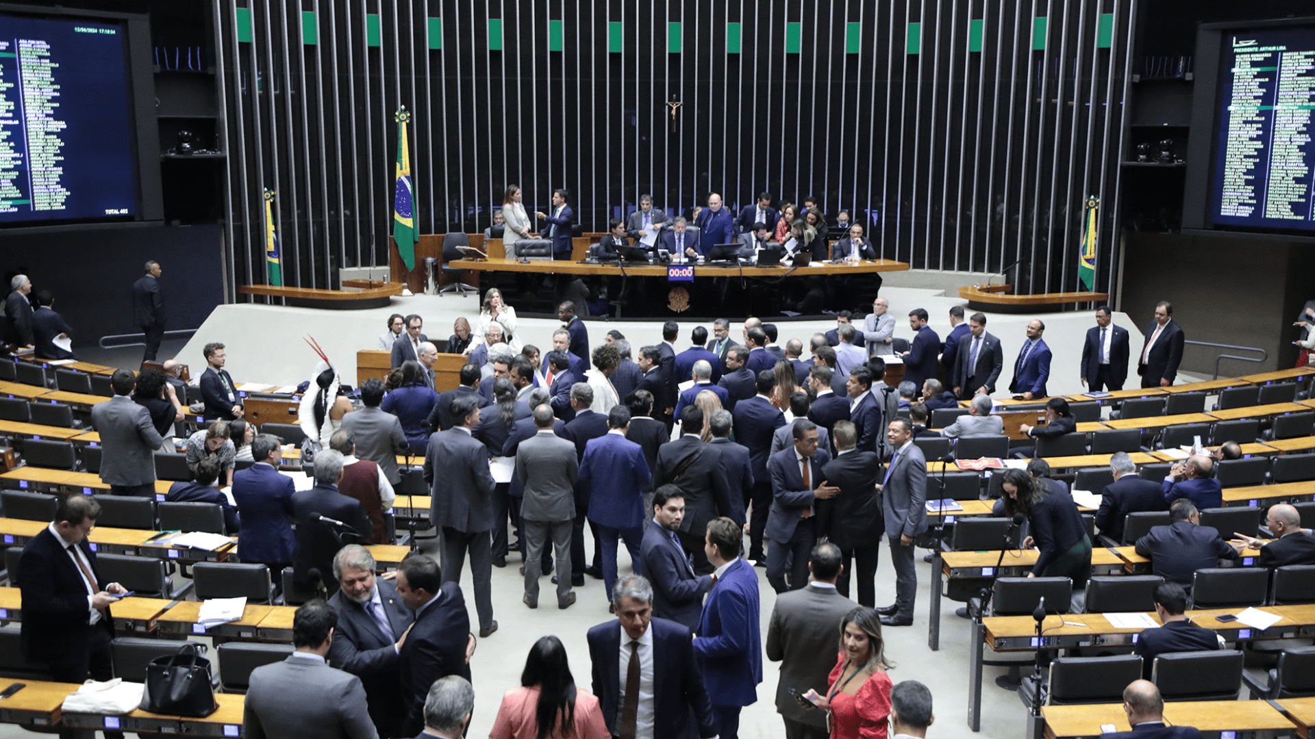 Câmara aprova urgência de votação de projeto de lei contra o aborto
