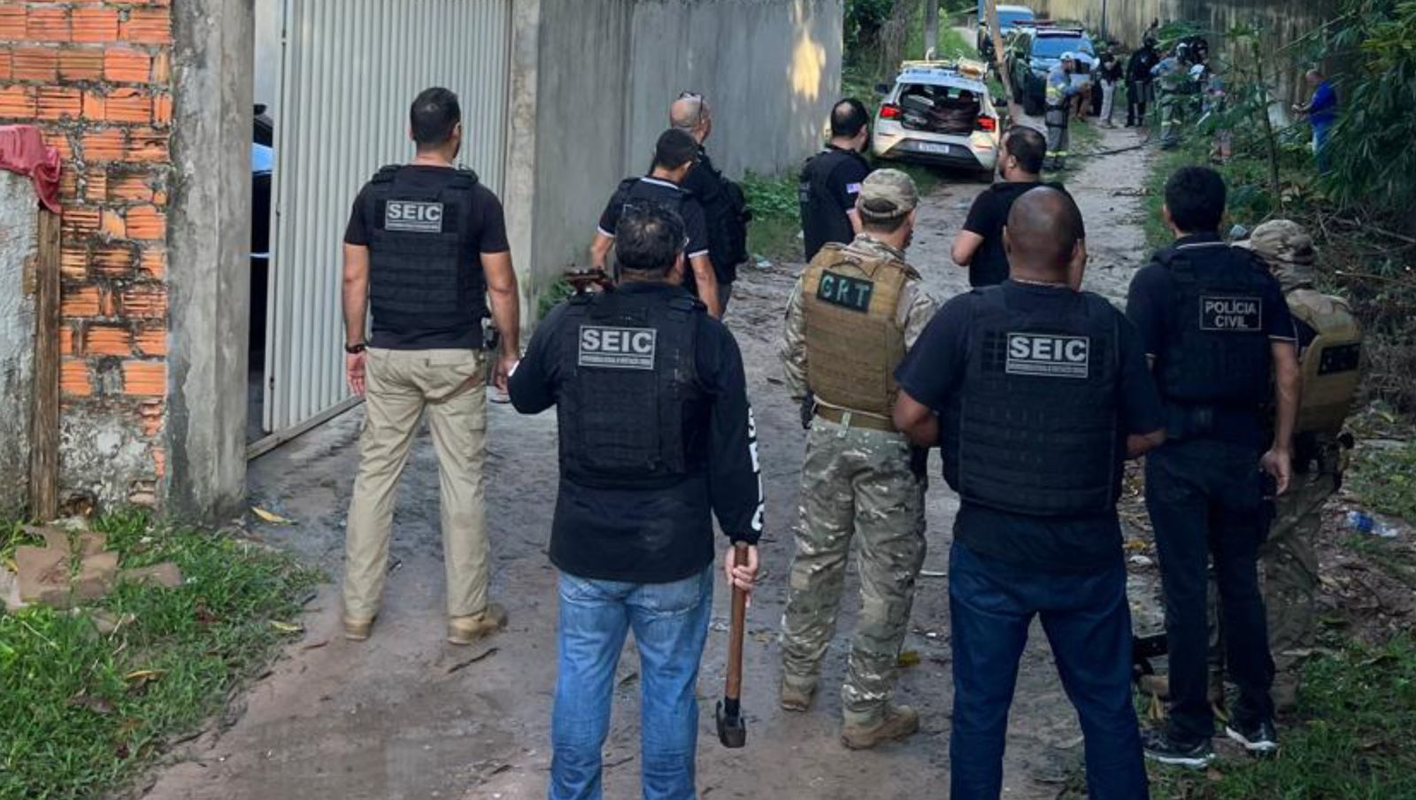 Capitã da PM e marido são presos por fornecer armas para segurança de influencer