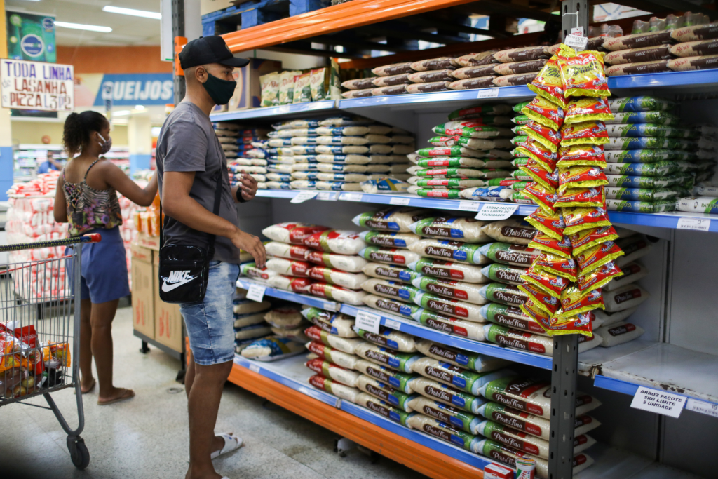 IPCA sobe mais que o esperado em maio com impacto de enchente no RS