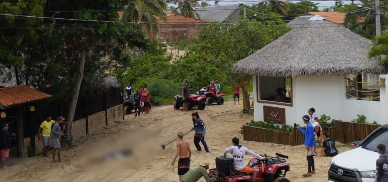 Turista fica ferido e dois cães morrem após queda de fiação elétrica em Atins