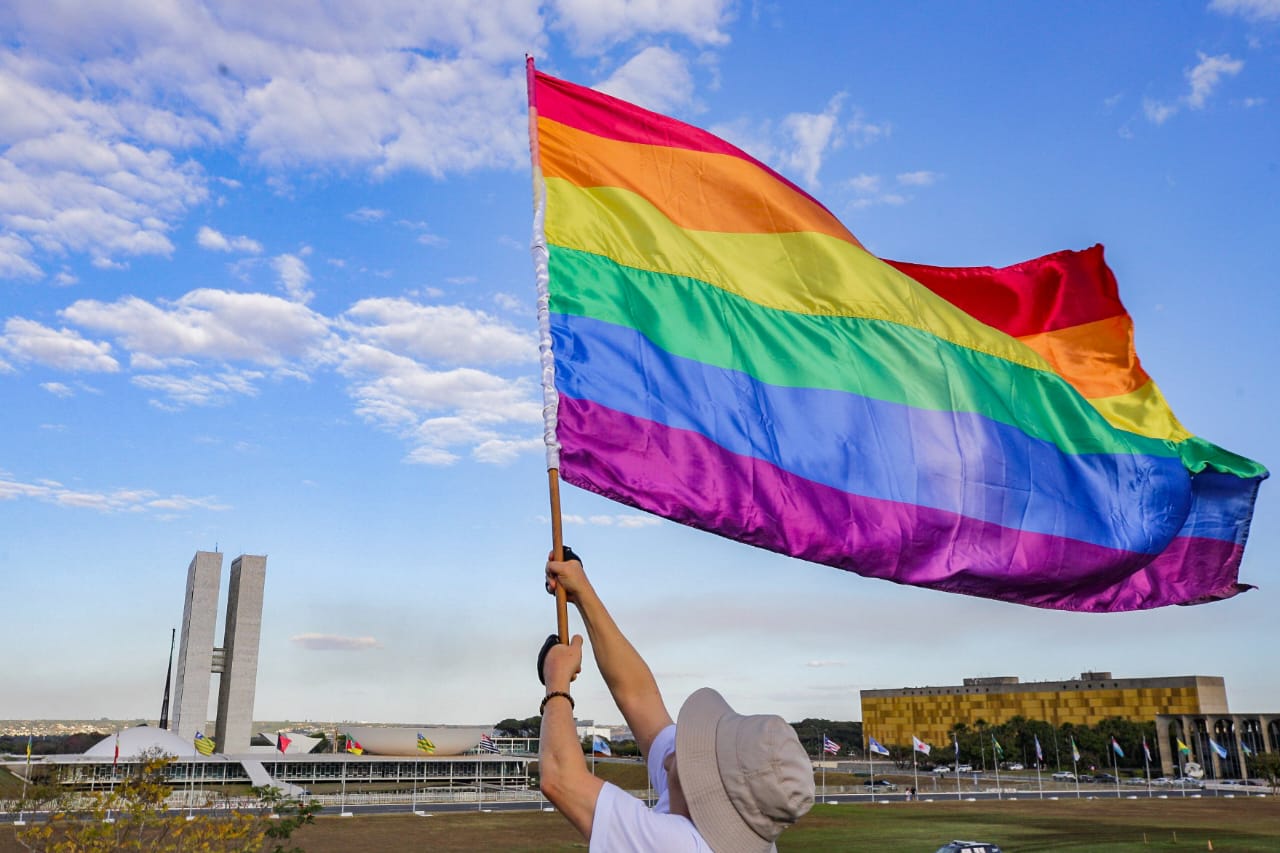 Murros e xingamentos: 86 LGBTs foram agredidos no DF. Relembre casos