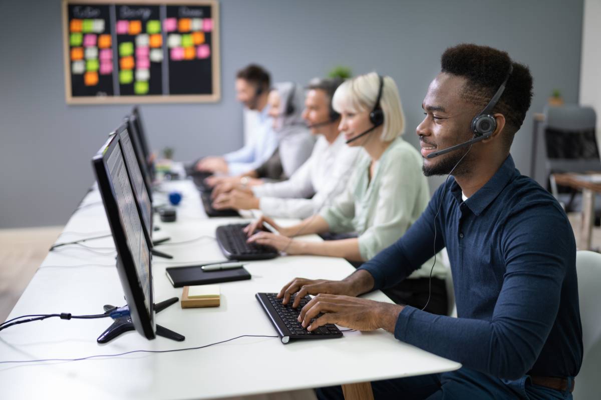 Sextou no Painel de Emprego com vaga para Atendente de Call Center