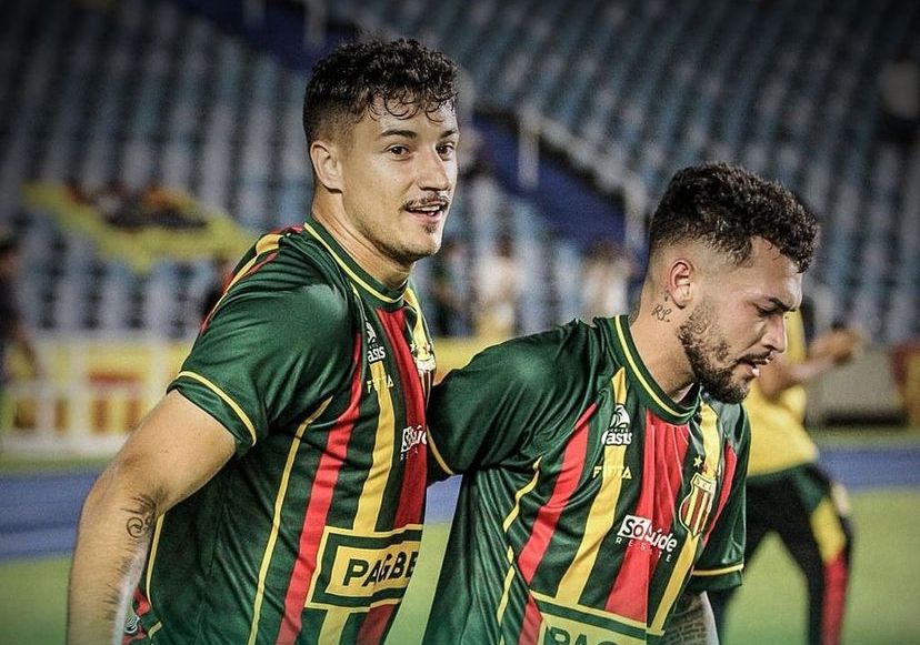 Com dois gols de João Felipe, Sampaio vence e deixa zona de rebaixamento