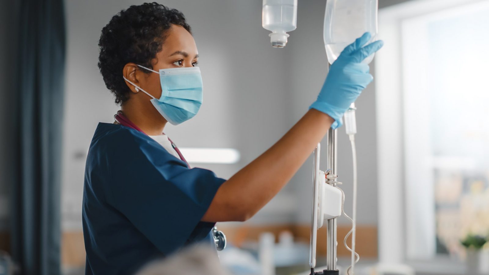 Painel de Emprego com vaga para Técnico (a) em Enfermagem