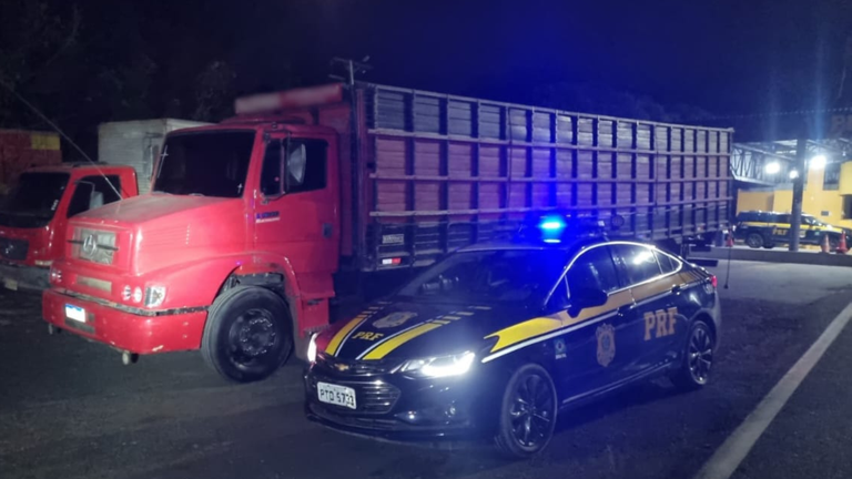 Caminhoneiro embriagado e sob uso de “rebites” provoca acidente em Caxias