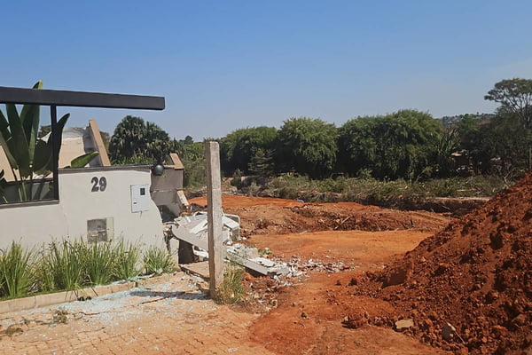 Guará: outras 2 casas correm risco de desabar após obras de secretaria
