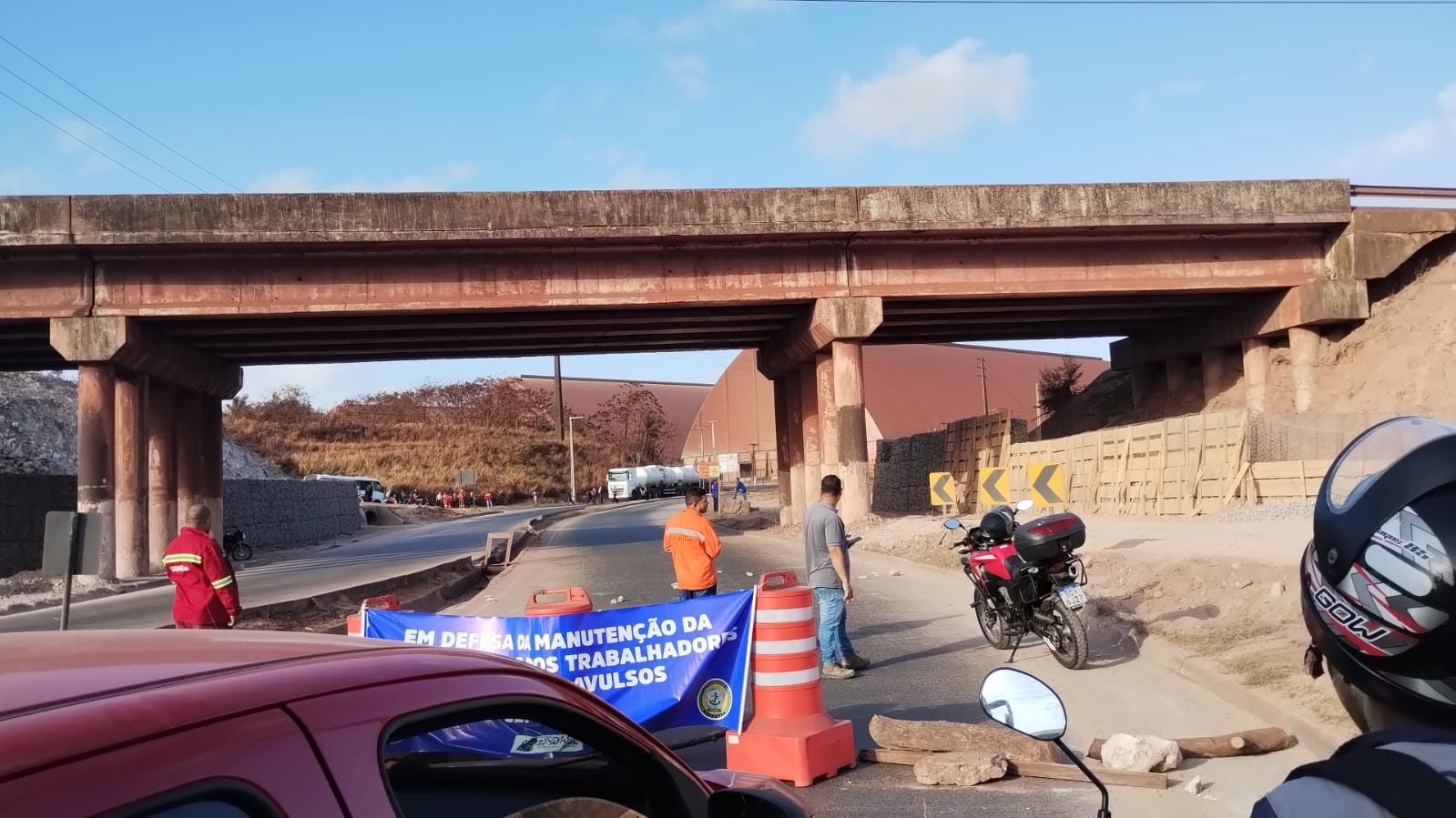 Trabalhadores portuários avulsos paralisam atividades no Porto do Itaqui