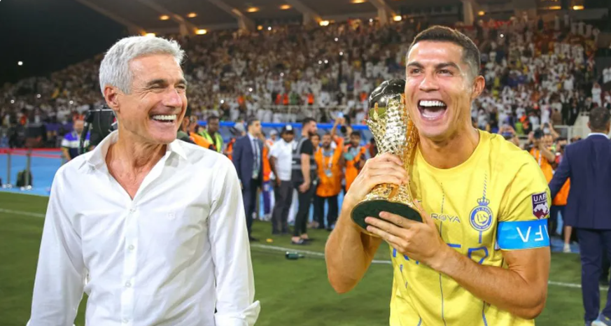 A caminho do Atlético-MG, Luís Castro “encantou“ CR7 e dirigente do Flamengo
