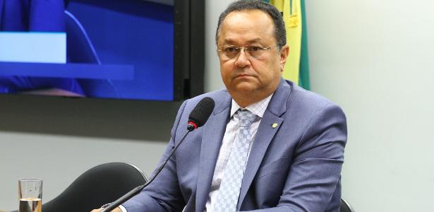 Barroso valida acordo para Silas Câmara pagar R$ 242 mil por rachadinha
