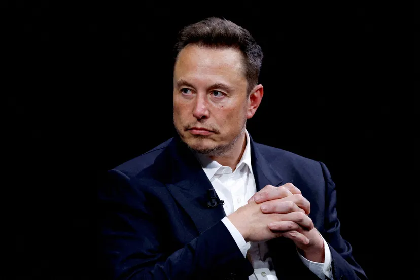 “Se eu desligasse a Starlink, o Exército da Ucrânia entraria em colapso”, afirma Elon Musk