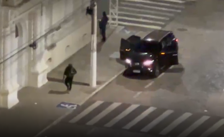 Criminosos atacam agência da Caixa e sede da PM no sul de MG durante a madrugada