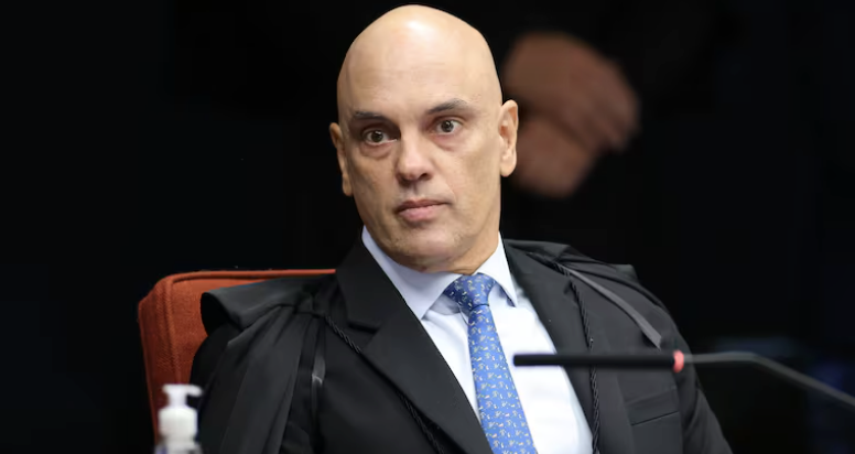 Moraes vota por Zambelli pegar 10 anos de prisão por invasão ao CNJ