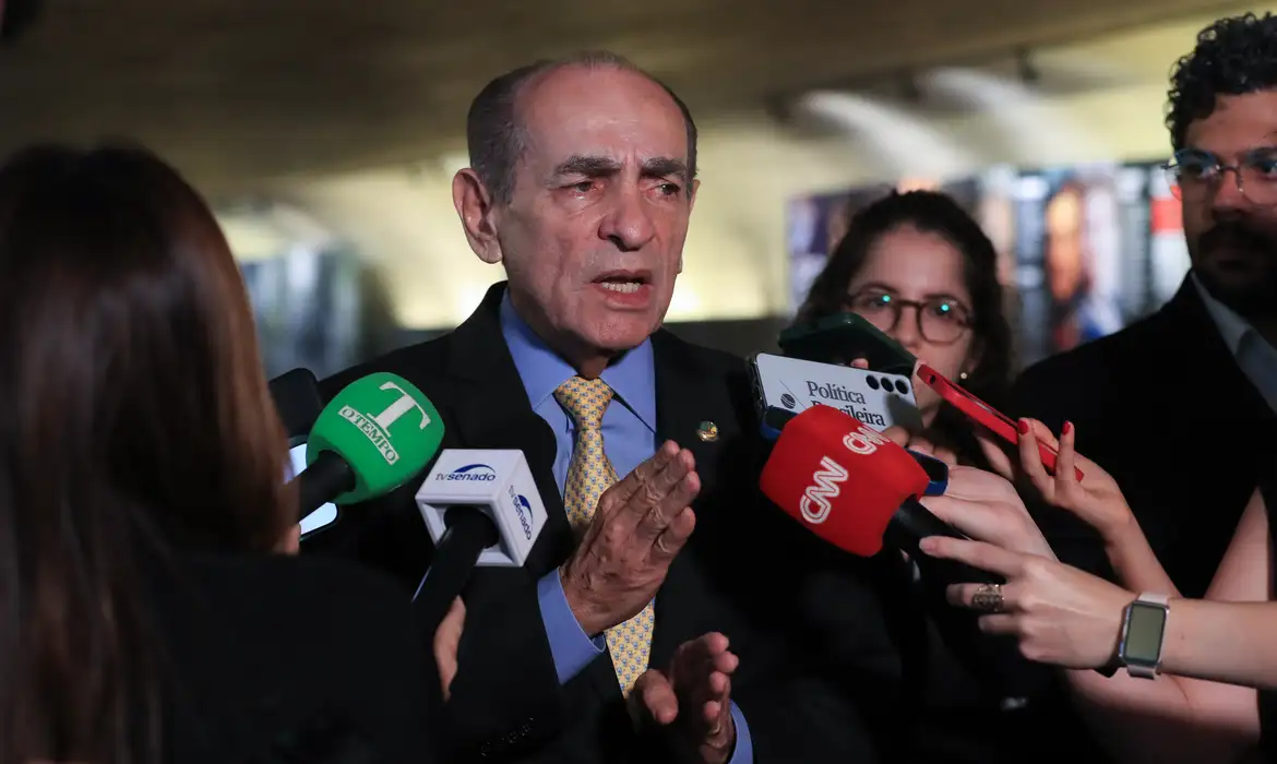 CCJ acaba com reeleição para prefeitos, governadores e presidente da República