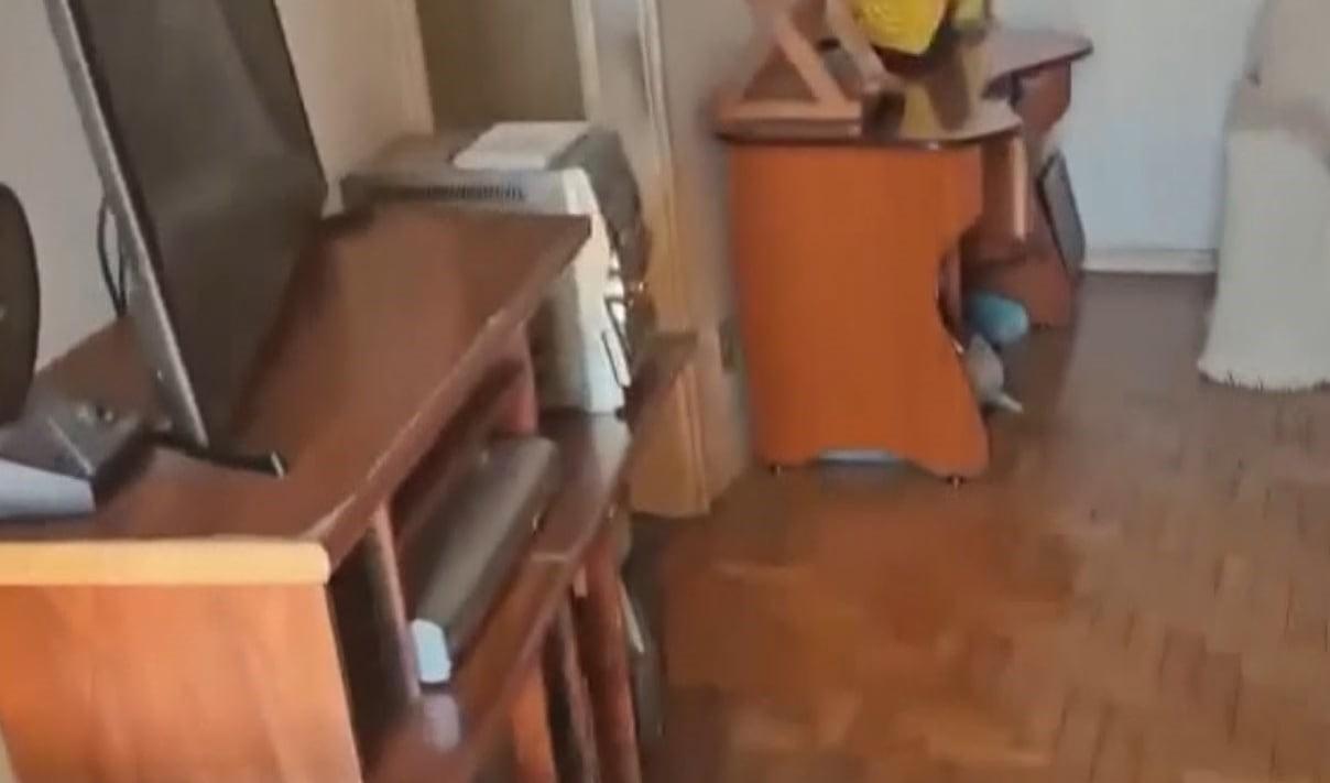 Irmãos são presos em flagrante por manter corpo de pai por pelo menos 6 meses dentro de casa