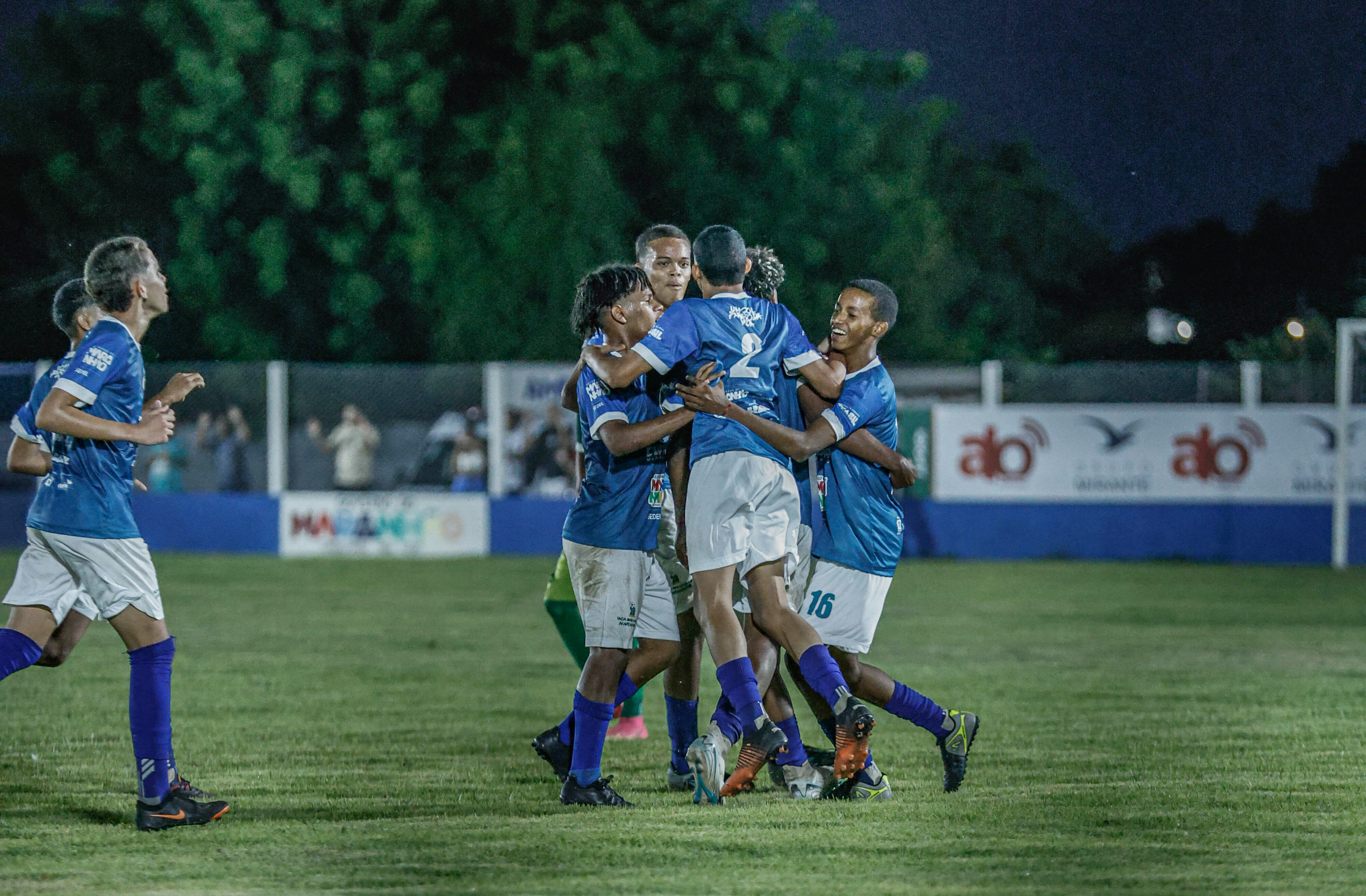 Seleção Parnaramense é campeã estadual da Taça das Favelas Sub 17
