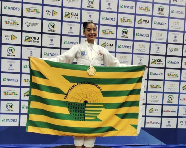 Parnaramense Liara Sousa conquista título brasileiro no Judô Sub-15