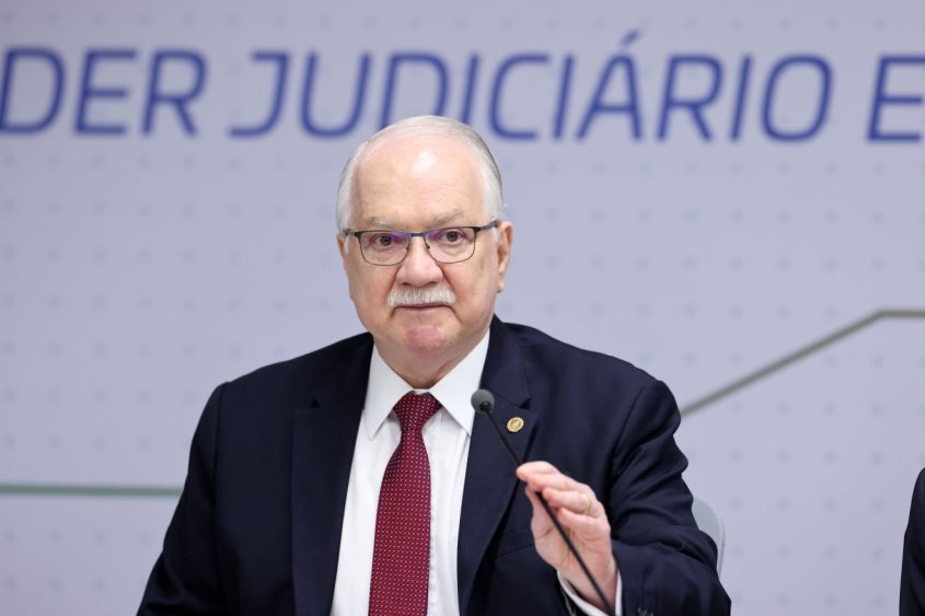 Fachin anuncia medidas após revelações no caso Banco Master e fala em “especial gravidade” no STF
